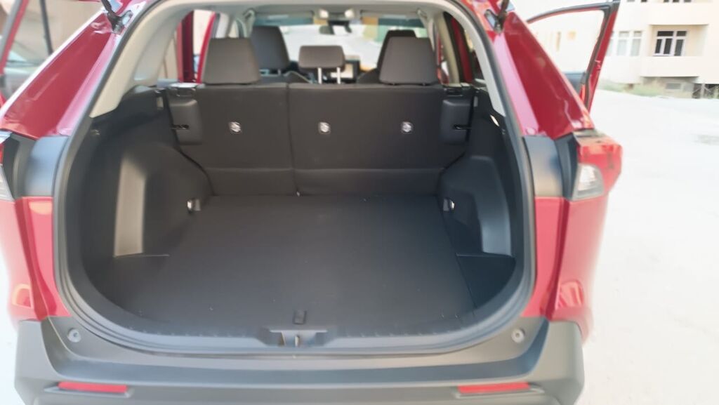 Toyota RAV4: 2.5 l | 2022 il Krossover — Avto, Masazır (6)