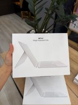 Apple iPad (A16) Magic Keyboard Folio — Goods