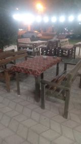 Açıq havada istifadə üçün taxta masa və skamya dəstləri - Material — Mebel