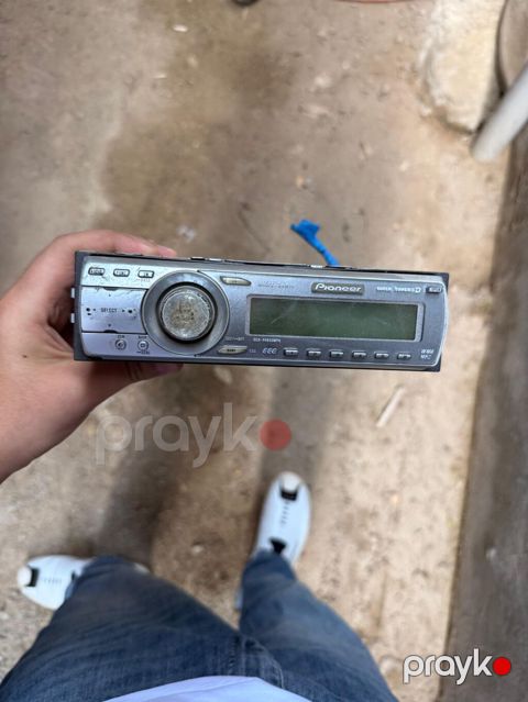 Pioneer DEH-P4850MPH avtomobil maqnitolası. Model üzərində qeyd