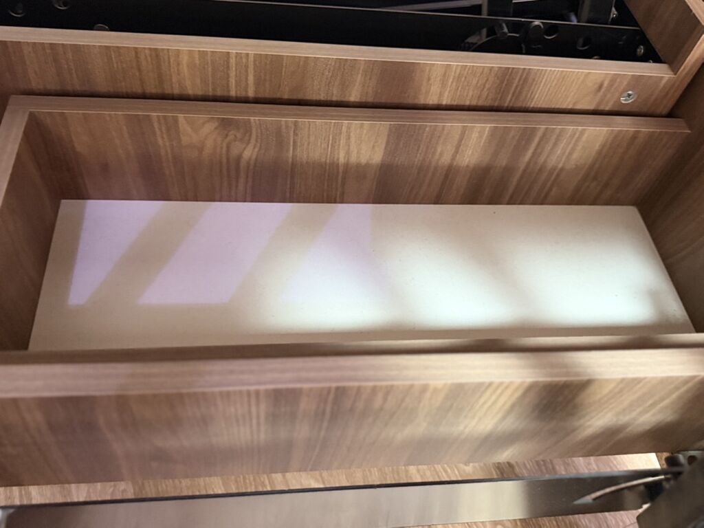 Kvadrat masa, Transformer, Təkərsiz, Teksturalı laminat — Mebel, Gəncə (5)