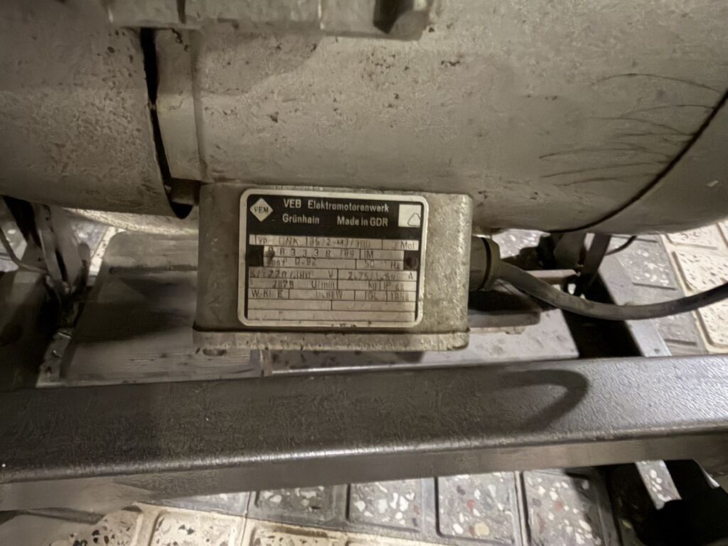 Sənaye tikiş maşını komplekti satılır. Komplektə şəkildə görünən — Elektronika, Mehdiabad (2)