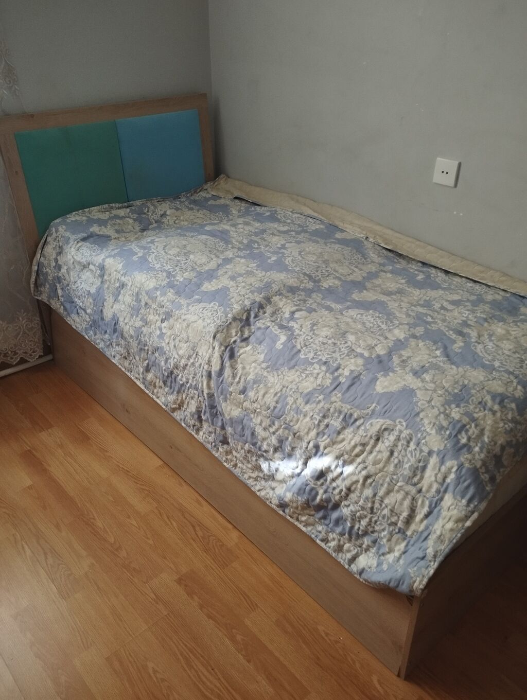 Tək nəfərlik çarpayı - Ölçü: təxmini 90x190 sm (tək ölçü) matrasla — Mebel, Bakı