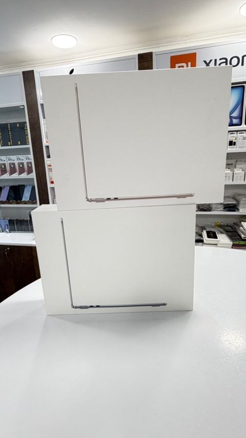 Apple Macbook Air m5 13 inc 16/512 — Bakı