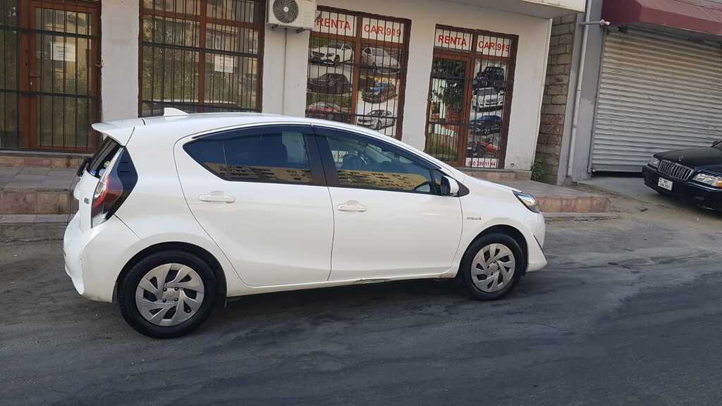 Toyota Aqua, 1.5 L, 0.9 kWh, 2019 il, 170 000 km — Avtomobillər, Bakı (4)