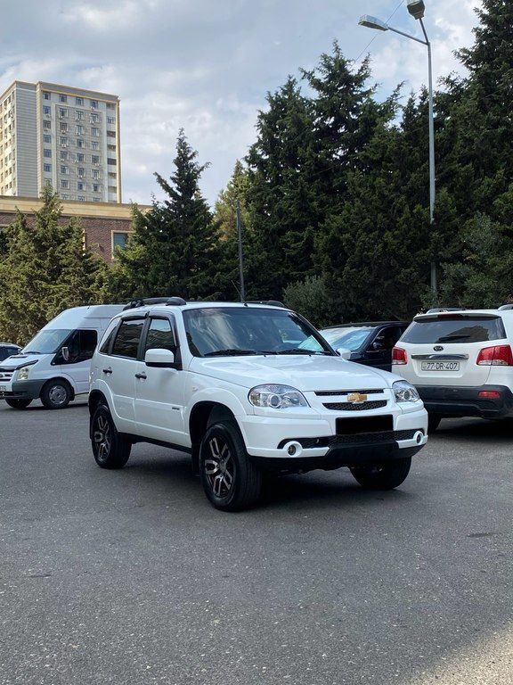 Chevrolet Niva, 1.7 L, 2017 il, 148 000 km — Avtomobillər, Bakı (3)