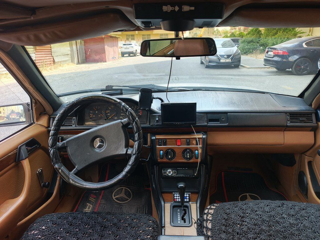 Mercedes 200 D, 2.0 L, 1992 il, 356 856 km — Avtomobillər, Bakı (7)