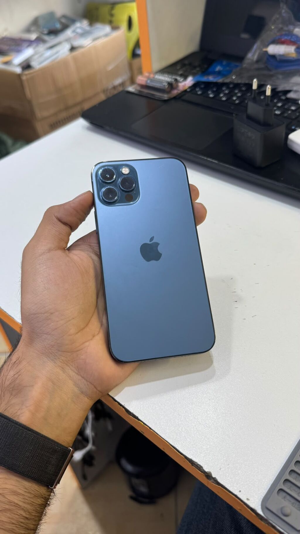 IPhone 12 Pro, 256 GB, Pacific Blue, Barmaq izi, Simsiz şarj, Face ID — Apple iPhone, Bakı (2)