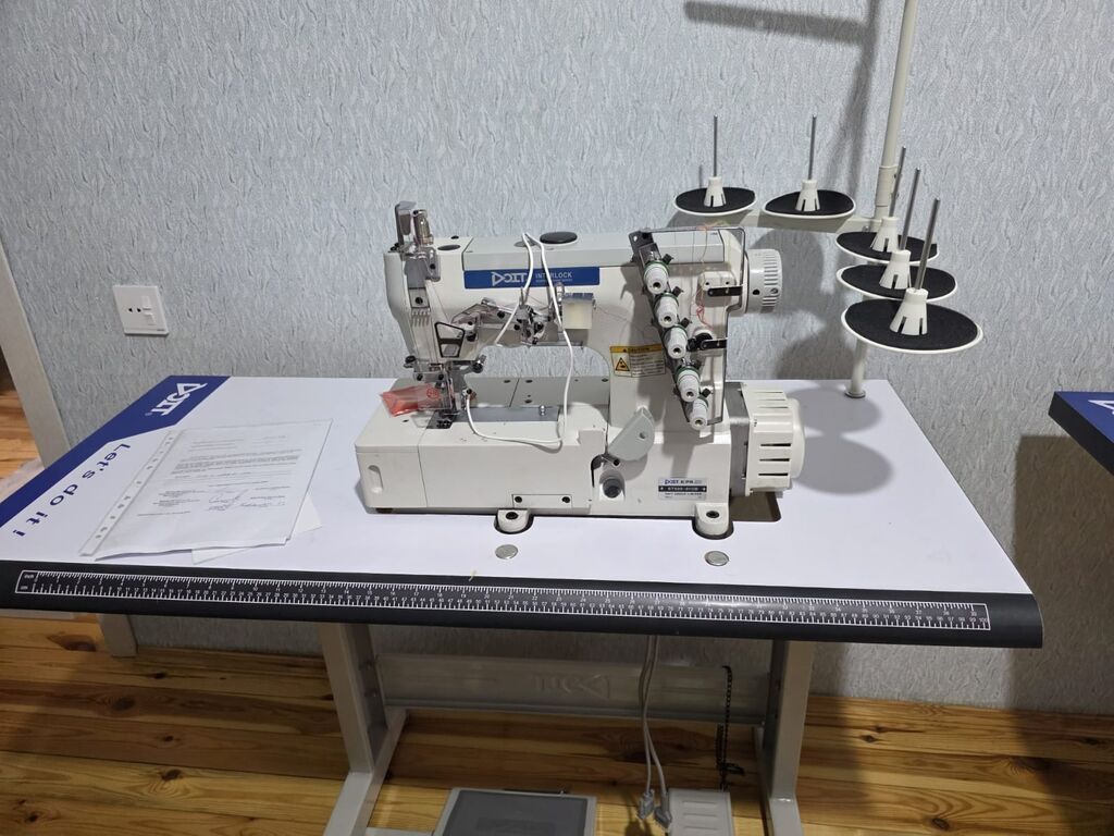 İki eded tikiş maşını təzədilər islənməyib səkil cəkmək ucun — Elektronika, Bakı (2)