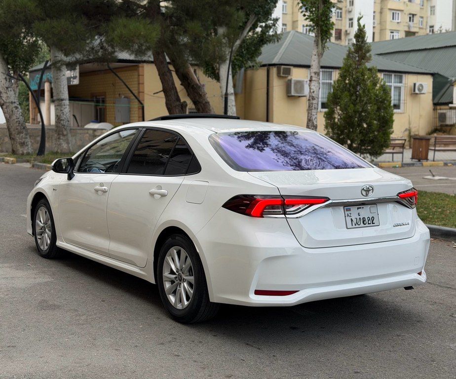 Toyota Corolla, 1.8 L, 0.85 kWh, 2024 il, 54 000 km — Avtomobillər, Bakı (5)