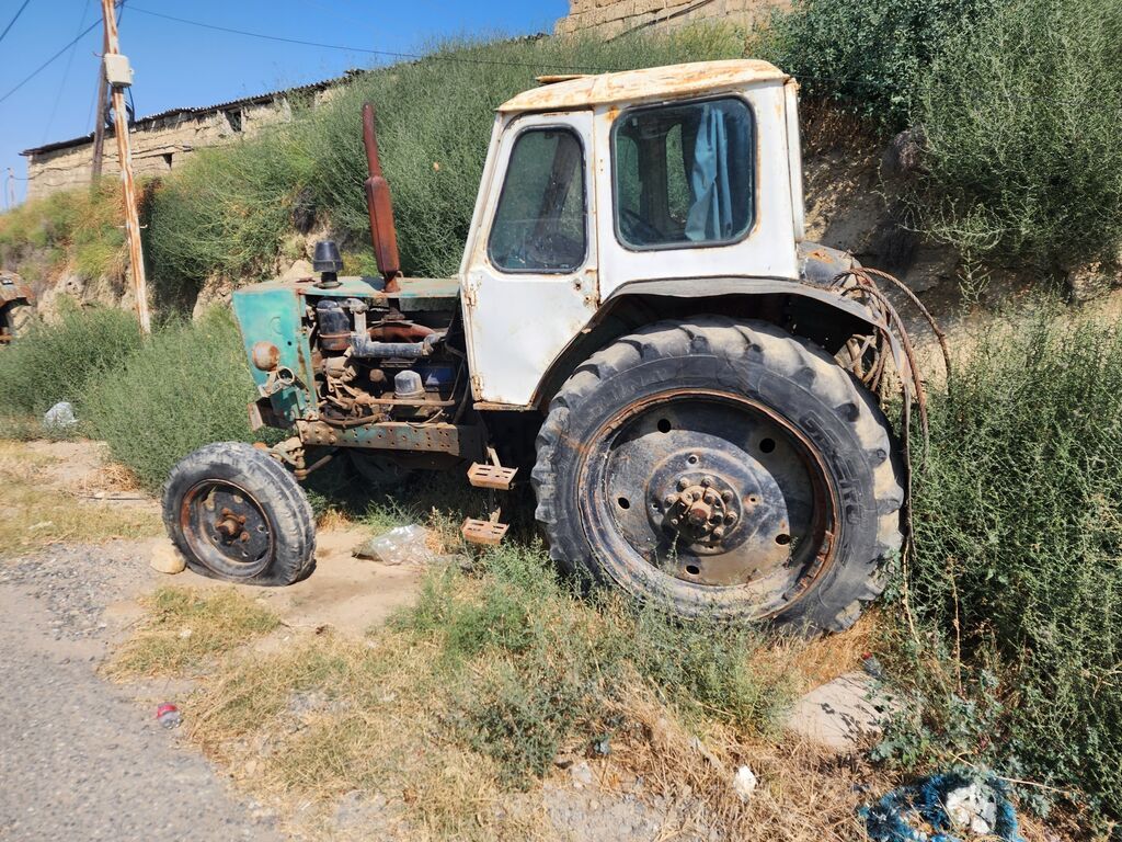 Traktor MTZ (Belarus) tipli, kabinəli Xüsusiyyətlər: - Dizel — Traktorlar, Novxanı (3)