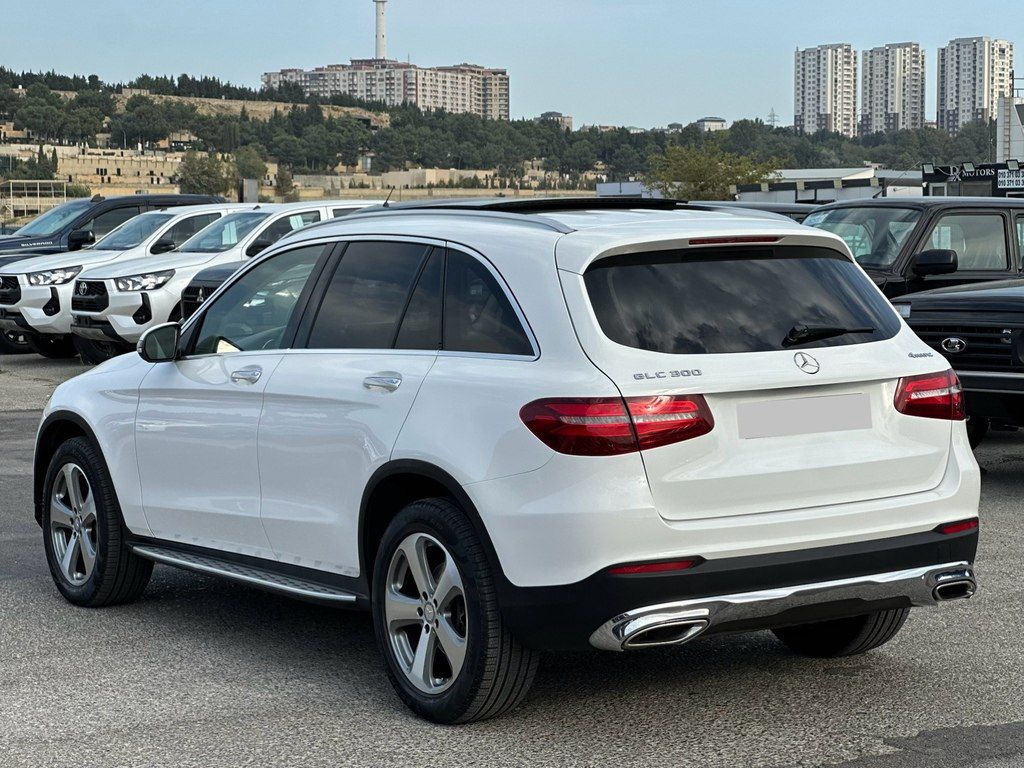 Mercedes GLC 300 4MATIC Coupe, 2.0 L, 2017 il, 131 000 km — Avtomobillər, Bakı (6)