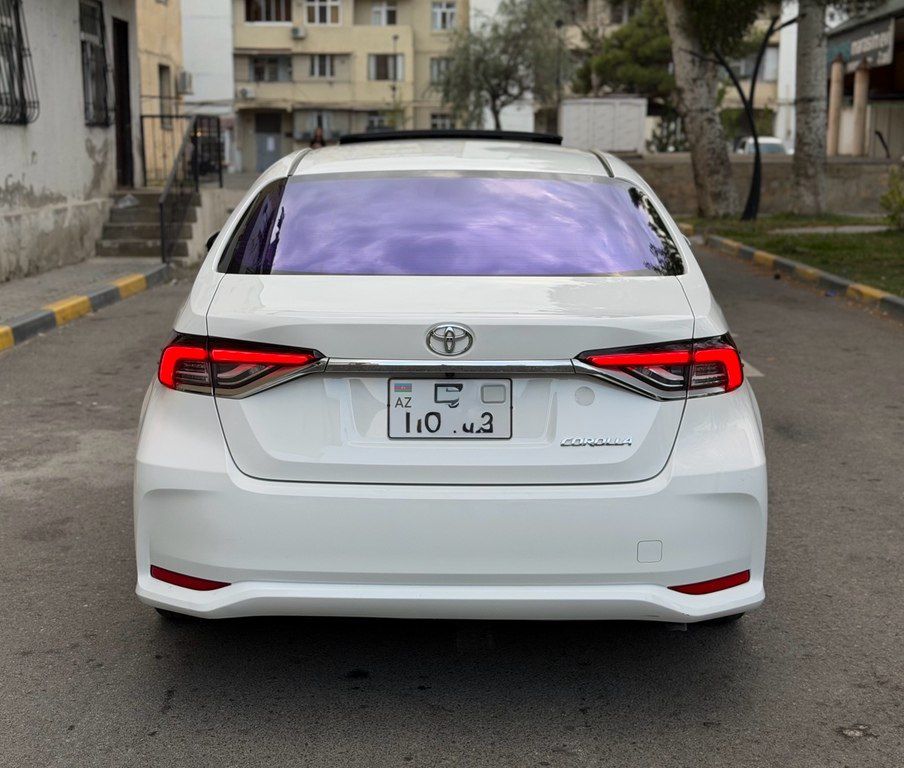 Toyota Corolla, 1.8 L, 0.85 kWh, 2024 il, 54 000 km — Avtomobillər, Bakı (4)