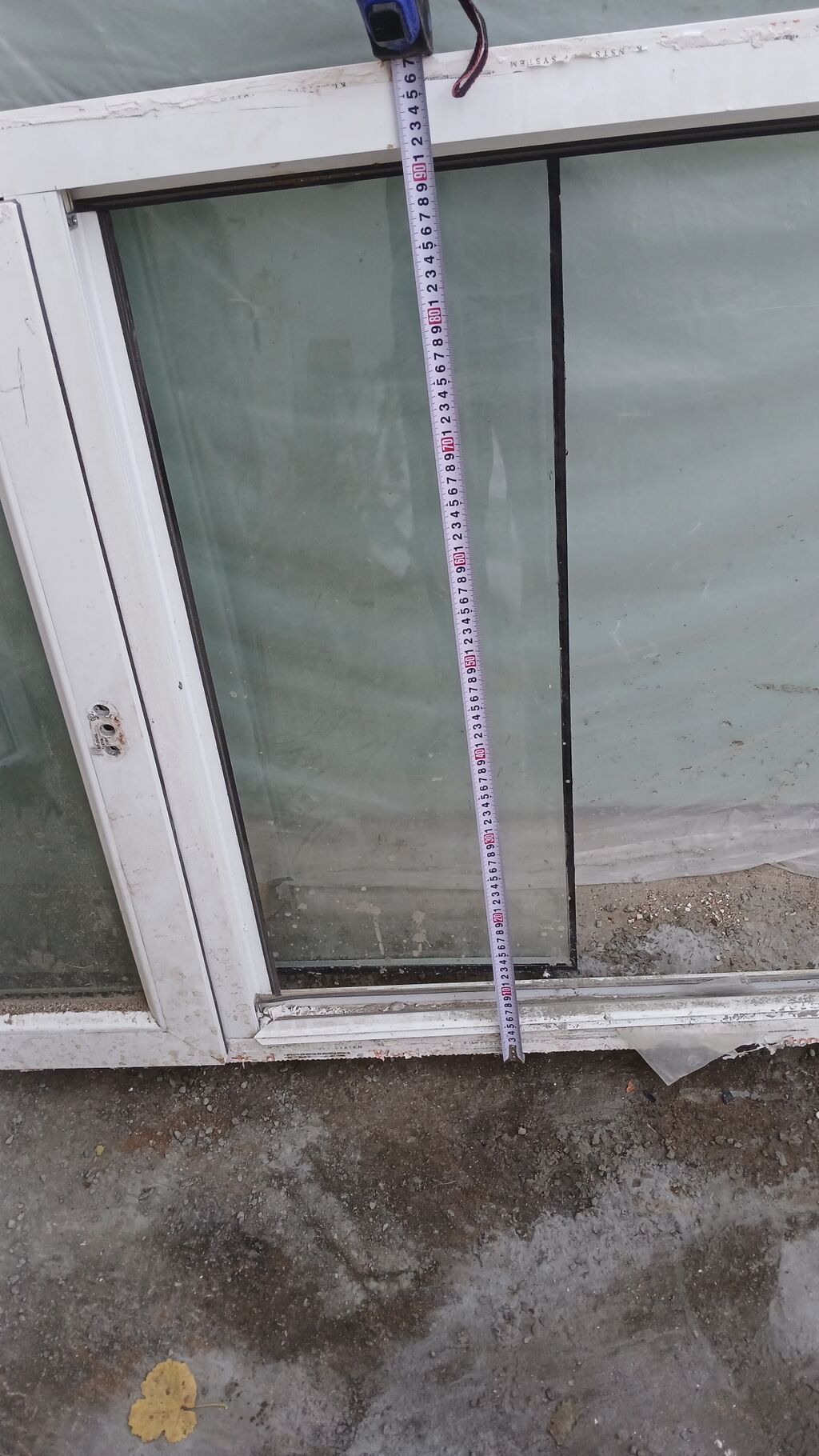 Plastik pəncərə usten cıxma sınıgı qırıgı yoxdur yaxşı veziyededir eni — Mallar, Bakı (2)