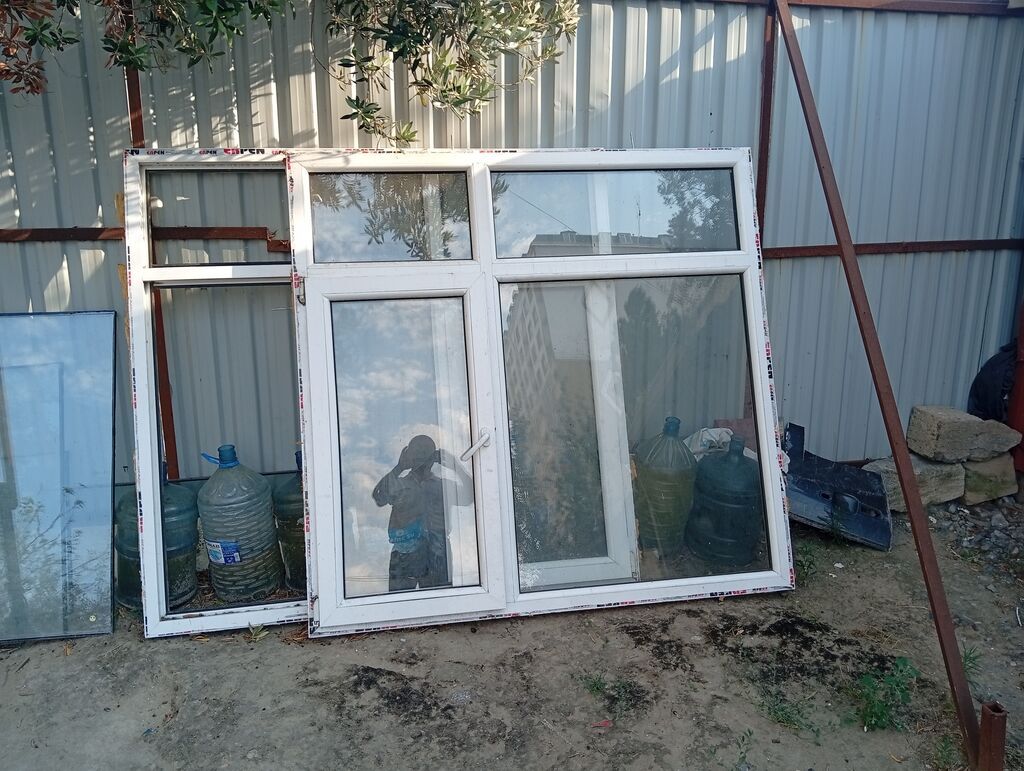 2 metir üzünü 1.56 eniPVC materialdan hazırlanmış ağ rəngli pəncərə — Mallar, Bakı (2)
