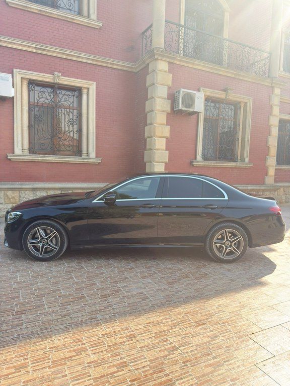 Mercedes E 300 e, 2.0 L, 13.5 kWh, 2022 il, 37 450 km — Avtomobillər, Bakı (5)