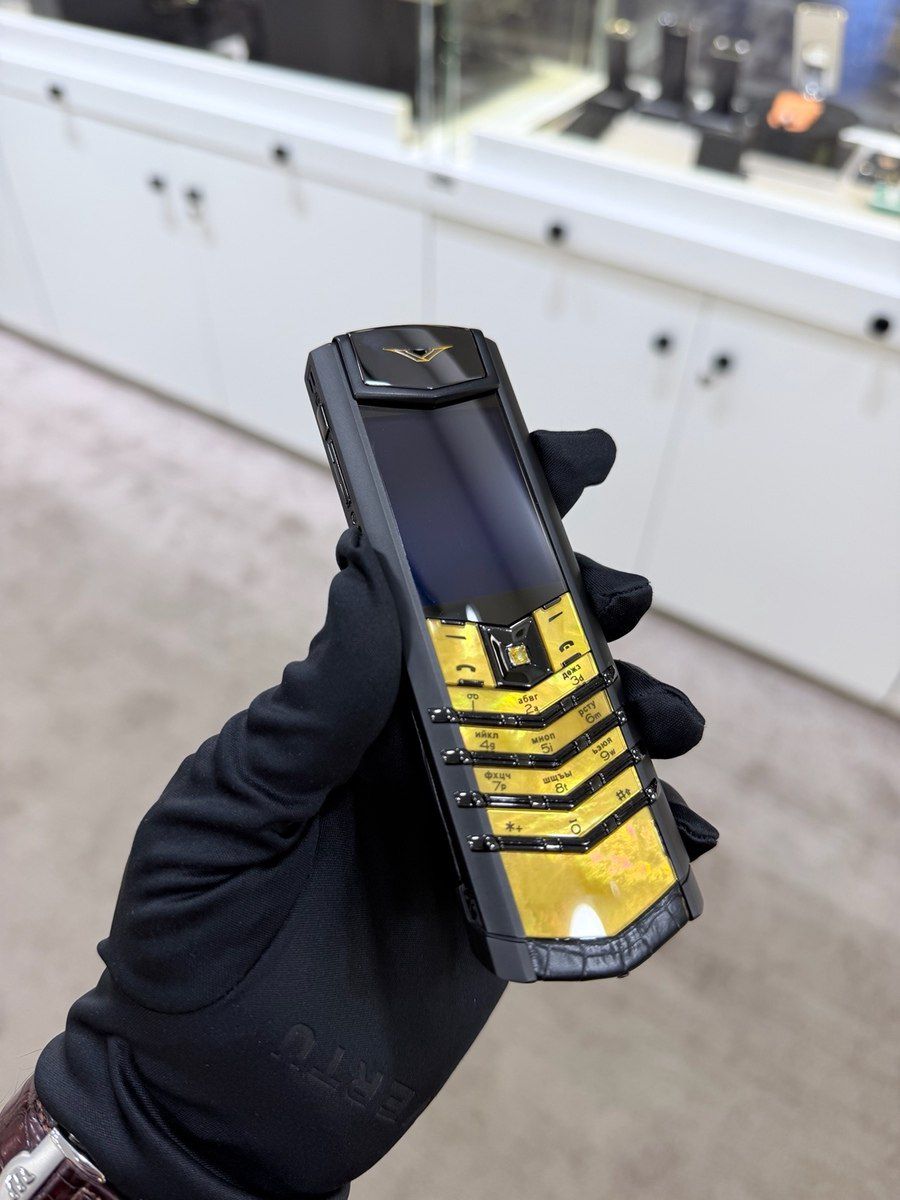 Vertu Signature S Design Sapphire Yellow Gold Black Alligator 4GB — Smartfonlar, Bakı (7)