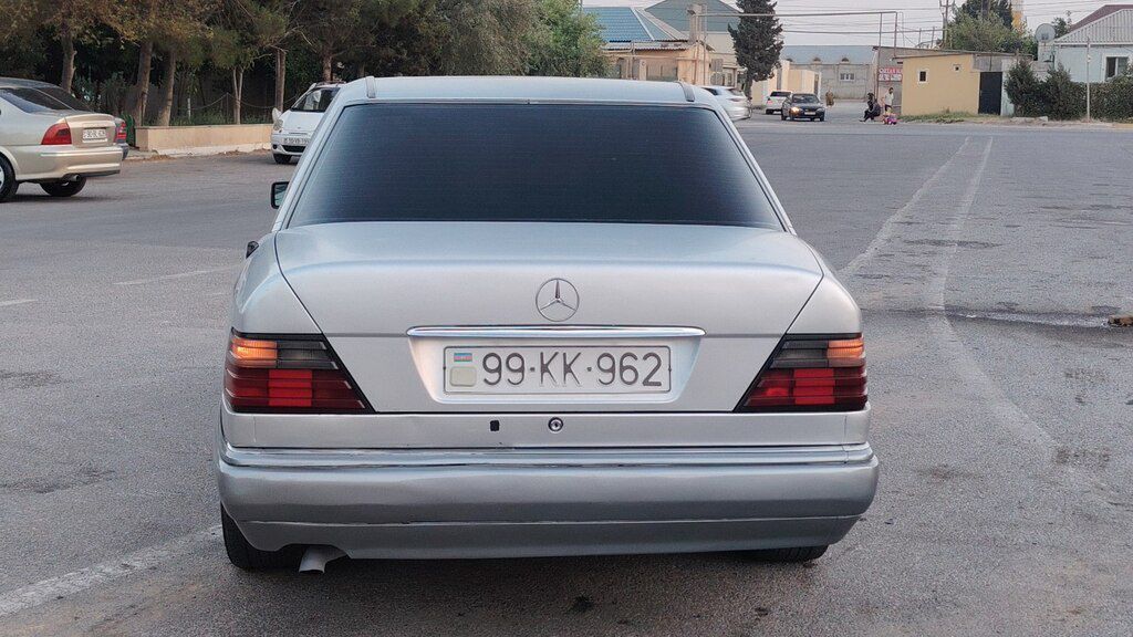 Mercedes E 200, 2.0 L, 1993 il, 249 328 km — Avtomobillər, Sumqayıt (3)
