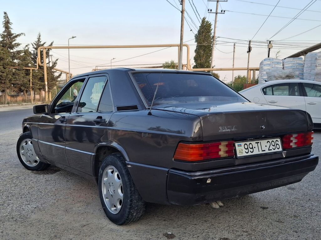 Mercedes-Benz 190 (W201): 2 l | 1991 il Sedan — Avto, Digah (5)