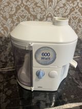 Braun şirəçəkən, 600 Watt gücə malik mətbəx cihazıdır. Meyvə və — Məişət texnikası