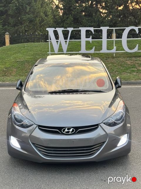 Hyundai Elantra, 1.8 L, 2013 il, 131 000 km