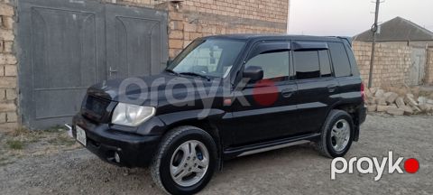 Mitsubishi Pajero io, 2000 il