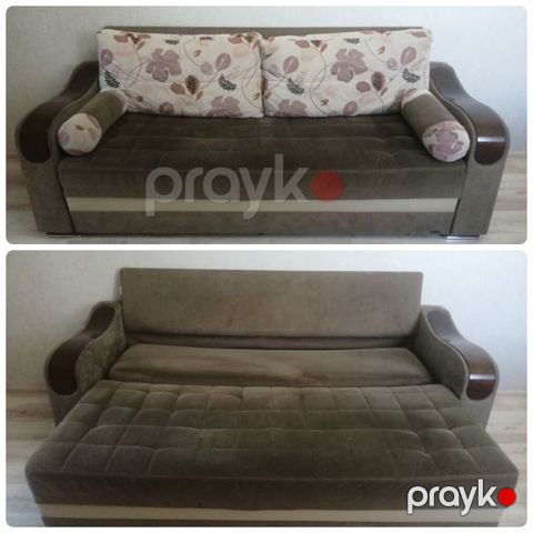 Açılıb-yığılan divan. Model həm oturma, həm də yatmaq üçün uyğundur