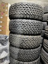Bf Goodrich şinləri 315/70 R17 — Cars