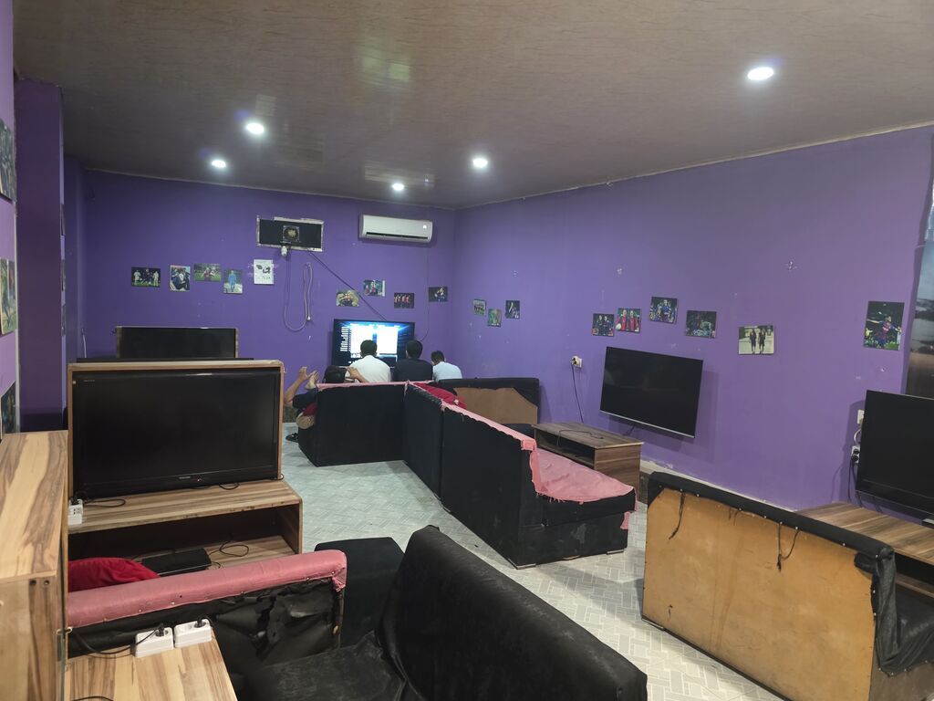 Oyun zalı və kiçik kafe avadanlıqları komplekti - Geniş zal konsepti — Mallar, Bakı (3)