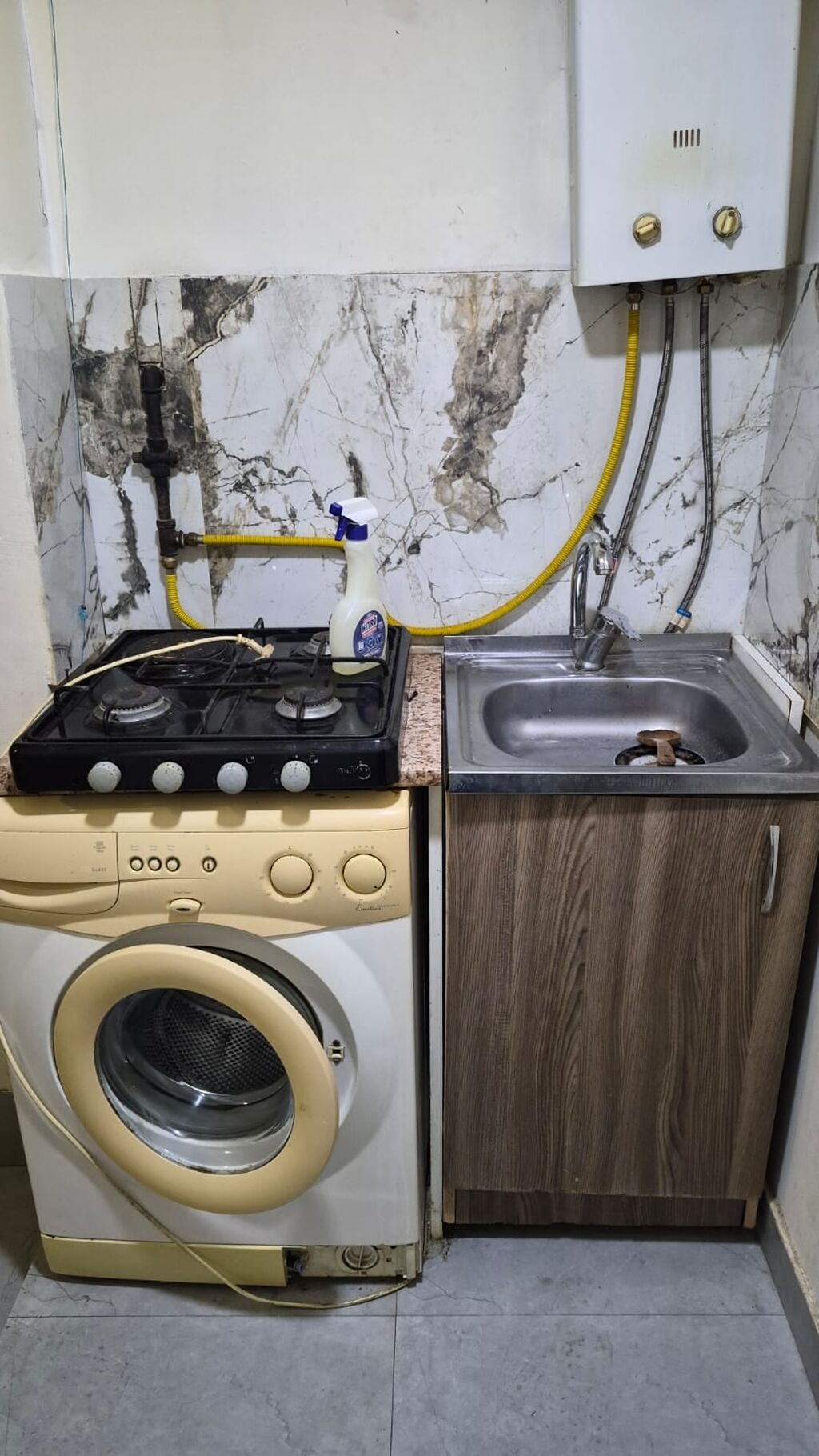 Seherin Merkezinde Şahmat Mektebinin arxasinda 1 otag menzil kiraye — Daşınmaz əmlak, Bakı (3)