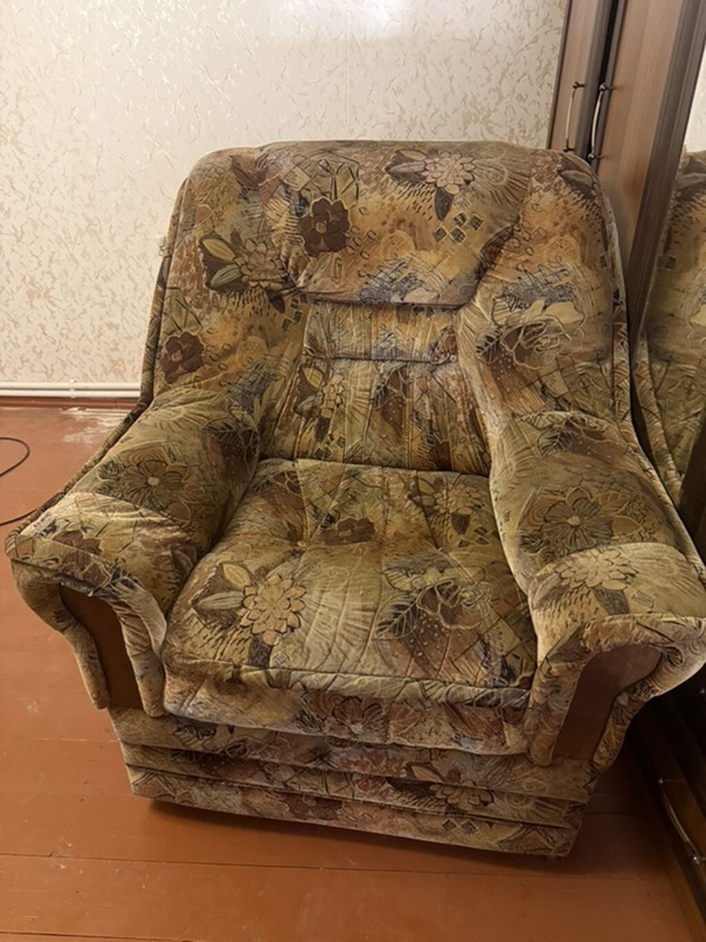 Klassik yumşaq mebel dəsti – 3 nəfərlik divan və kreslo - Üslub — Mebel, Digah (2)