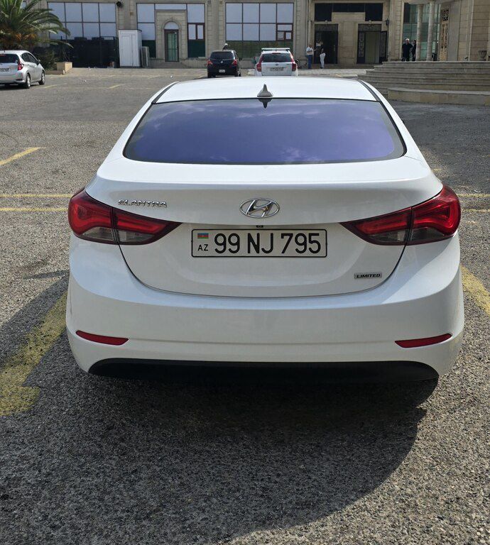 Hyundai Elantra, 1.8 L, 2015 il, 145 807 km — Avtomobillər, Bakı (2)
