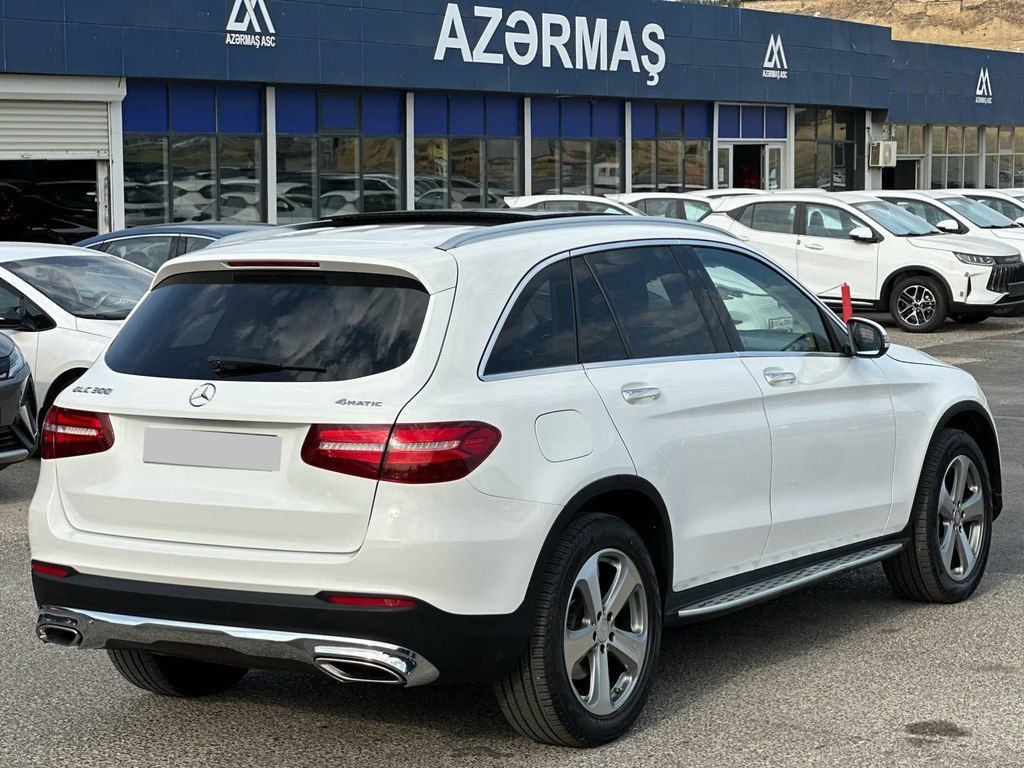 Mercedes GLC 300 4MATIC Coupe, 2.0 L, 2017 il, 131 000 km — Avtomobillər, Bakı (7)