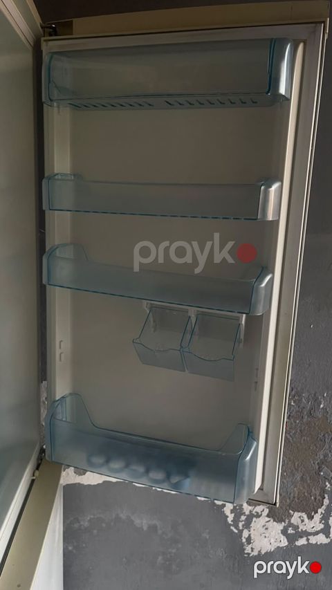 İşlənmiş 2 qapılı Beko Soyuducu Satılır, rəng - Ağ