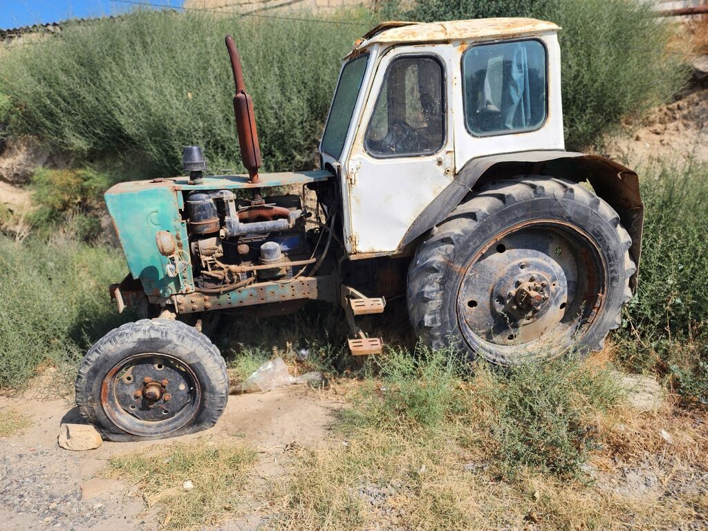 Traktor MTZ (Belarus) tipli, kabinəli Xüsusiyyətlər: - Dizel — Traktorlar, Novxanı