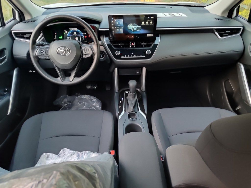 Toyota Corolla Cross, 2.0 L, 1.31 kWh, 2025 il, yeni — Avtomobillər, Bakı (8)