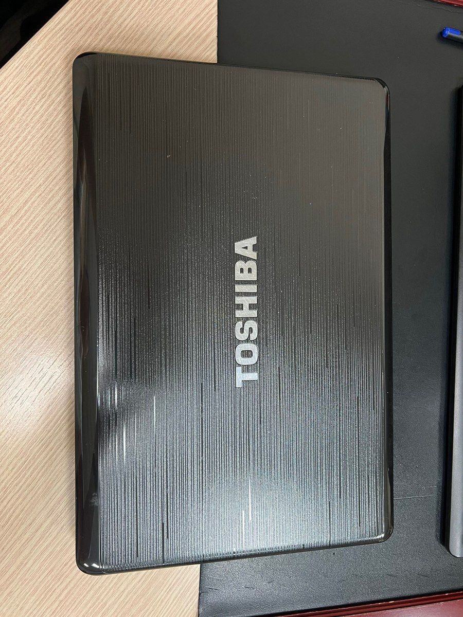 Noutbuk Toshiba — Elektronika, Bakı (2)