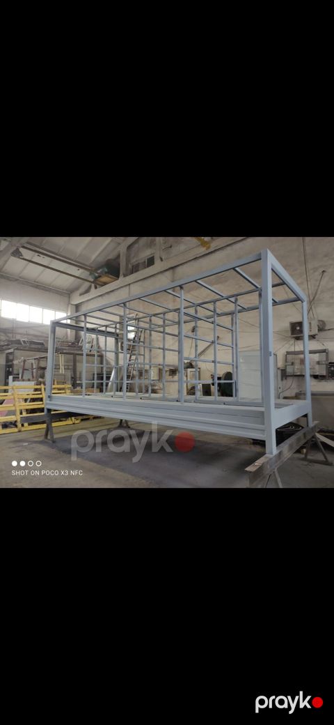 Yük maşınları üçün metal kuza və furqon üstqurmasının hazırlanması