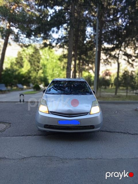 Toyota Prius, 1.5 L, 1.3 kWh, 2006 il, 250 000 km