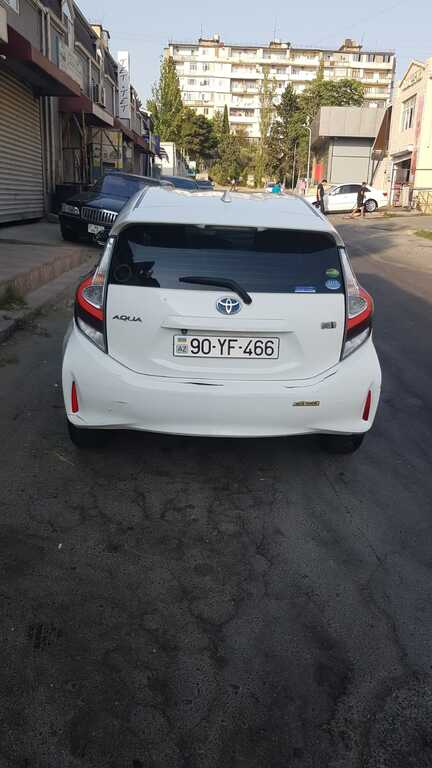 Toyota Aqua, 1.5 L, 0.9 kWh, 2019 il, 170 000 km — Avtomobillər, Bakı (3)