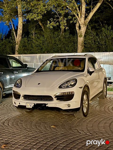 Porsche Cayenne, 2013 il