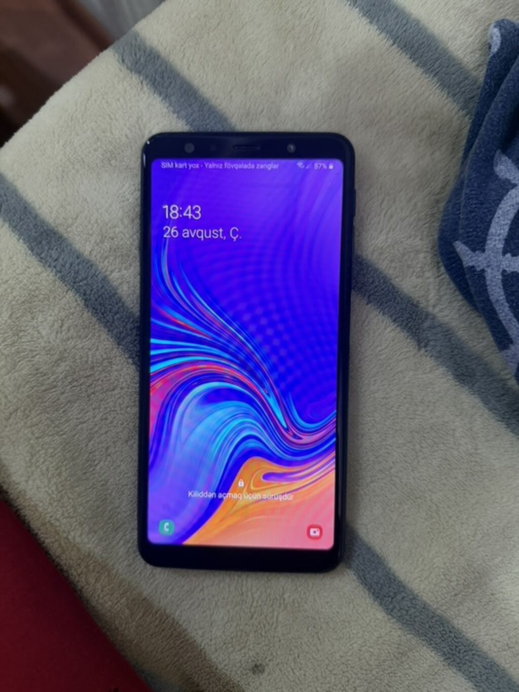 Samsung Galaxy A7 2018, 64 GB, rəng - Qara, İki sim kartlı — Samsung, Bakı (2)
