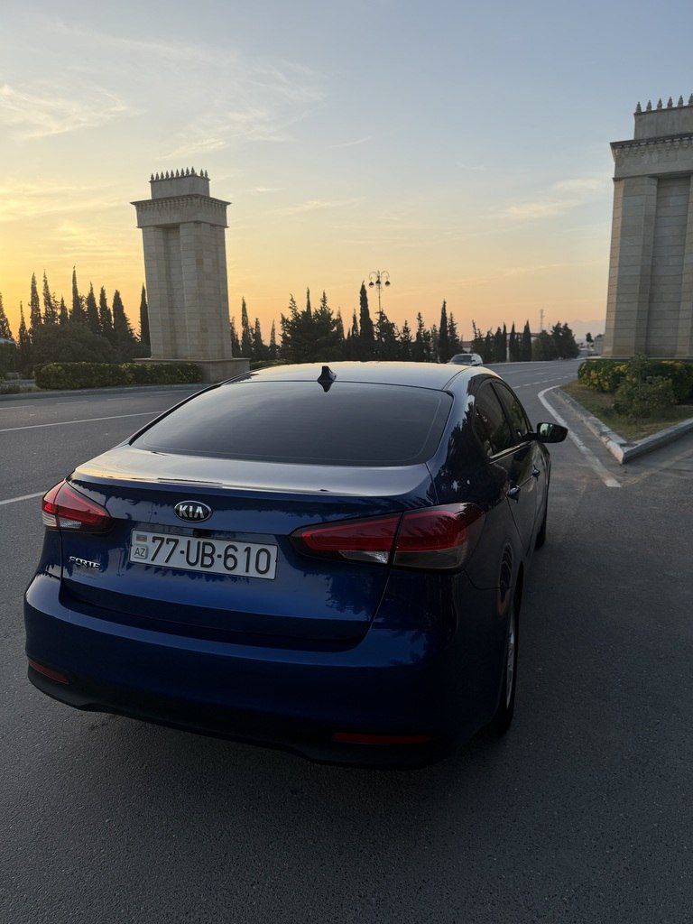 Kia Forte, 2.0 L, 2018 il, 190 000 km — Avtomobillər, Bakı (12)