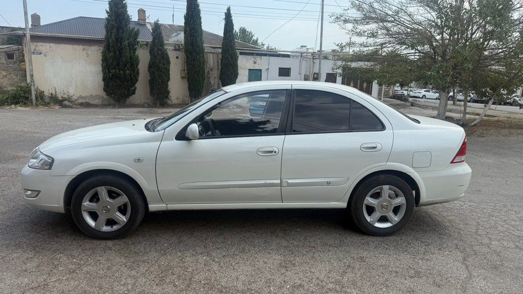 Nissan Sunny, 1.6 L, 2010 il, 136 000 km — Avtomobillər, Bakı (2)