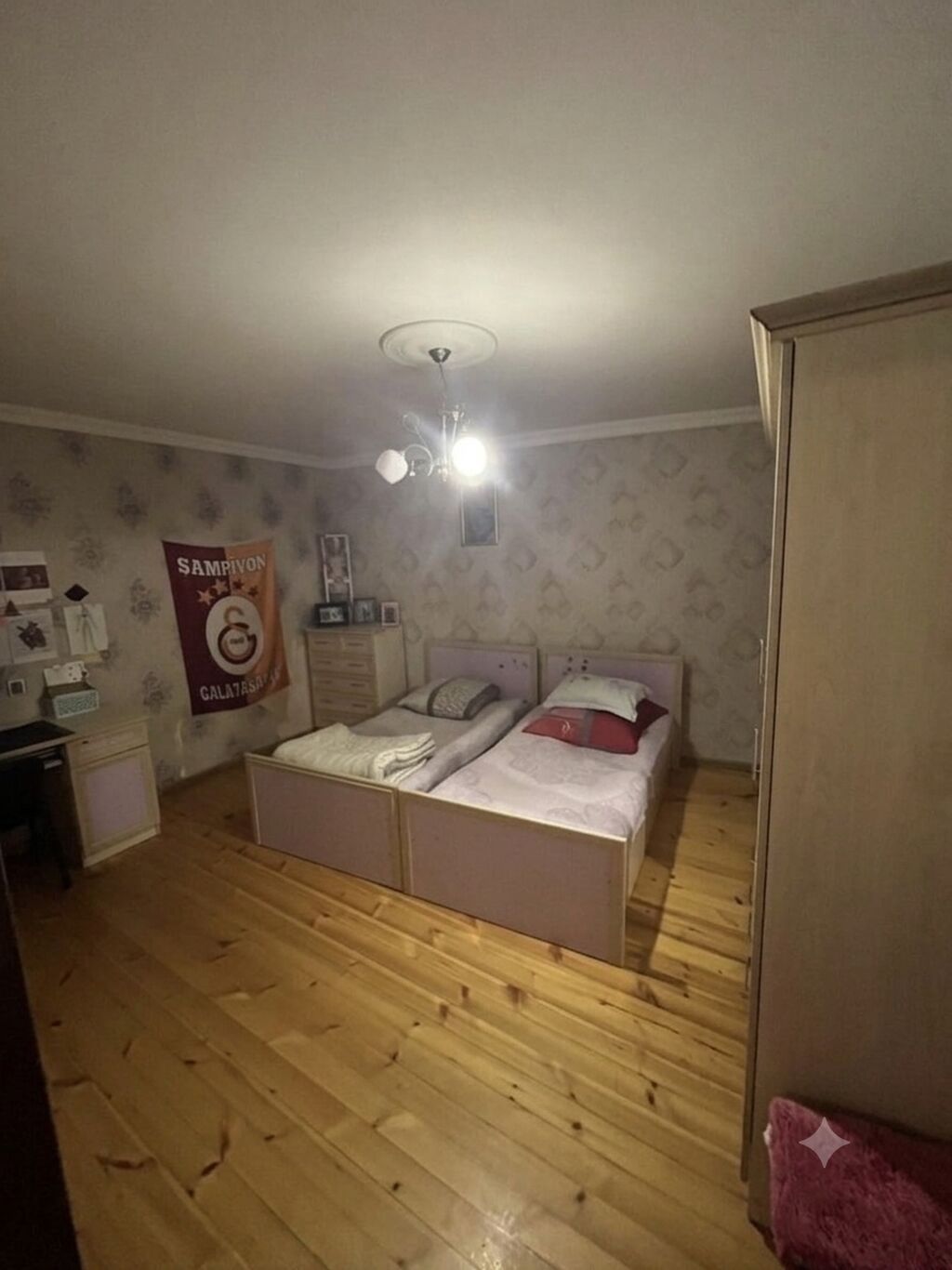 Geniş və işıqlı yaşayış evi təqdim olunur. Şəkillərdən göründüyü kimi — Daşınmaz əmlak, Bakı (2)