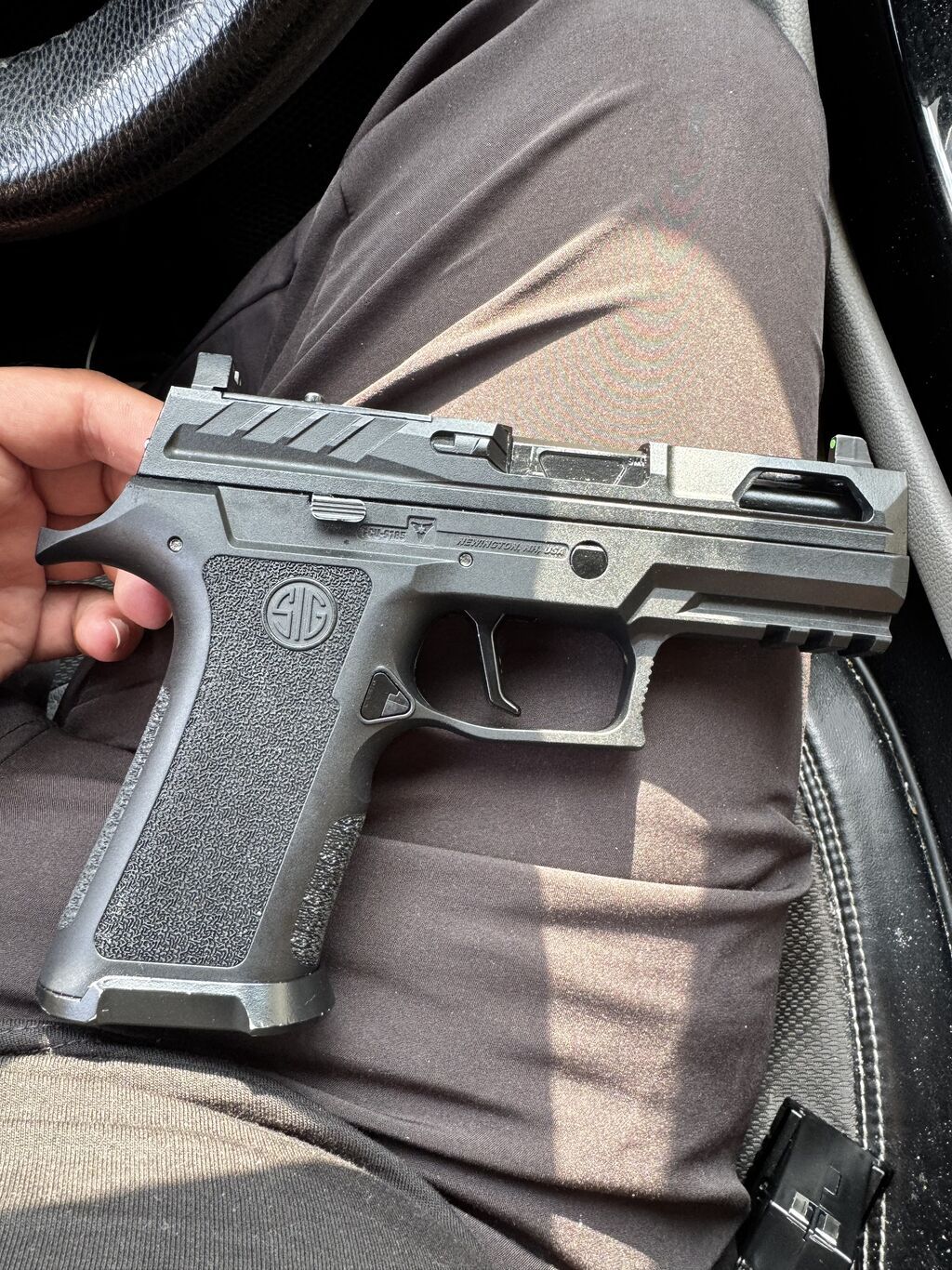 Original airsoft oyuncaq tapança. Korpus üzərində SIG Sauer loqosu və — Oyuncaqlar, Bakı