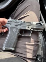 Original airsoft oyuncaq tapança. Korpus üzərində SIG Sauer loqosu və — Uşaqlar üçün hər şey