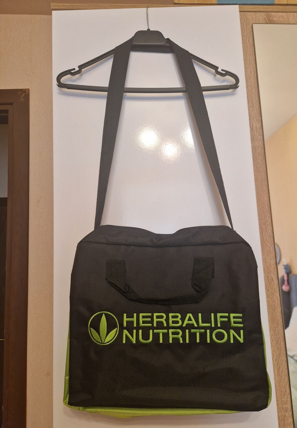 Herbalife Nutrition çantası - Rəng: qara, parlaq yaşıl loqo və yazı - — Çantalar, Bakı (2)