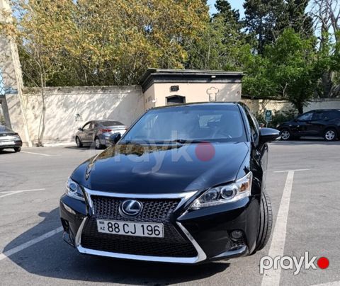 Lexus CT 200h, 1.8 L, 1.3 kWh, 2014 il, 153 230 km