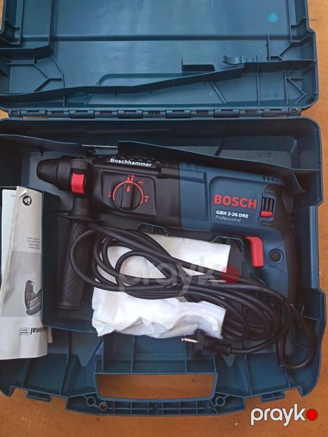 Bosch GBH 2-26 DRE Professional perforator. Alətin üzərində görünən — Bakı